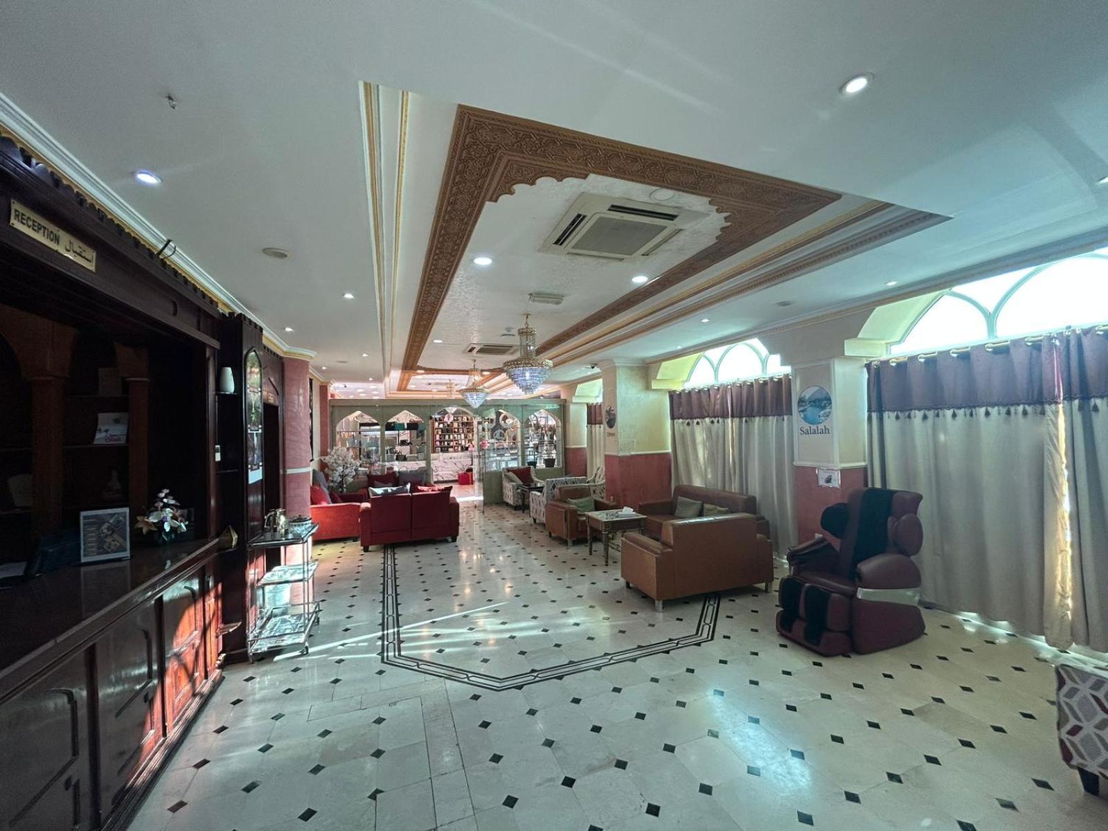 ניזווא Safari Hotel מראה חיצוני תמונה