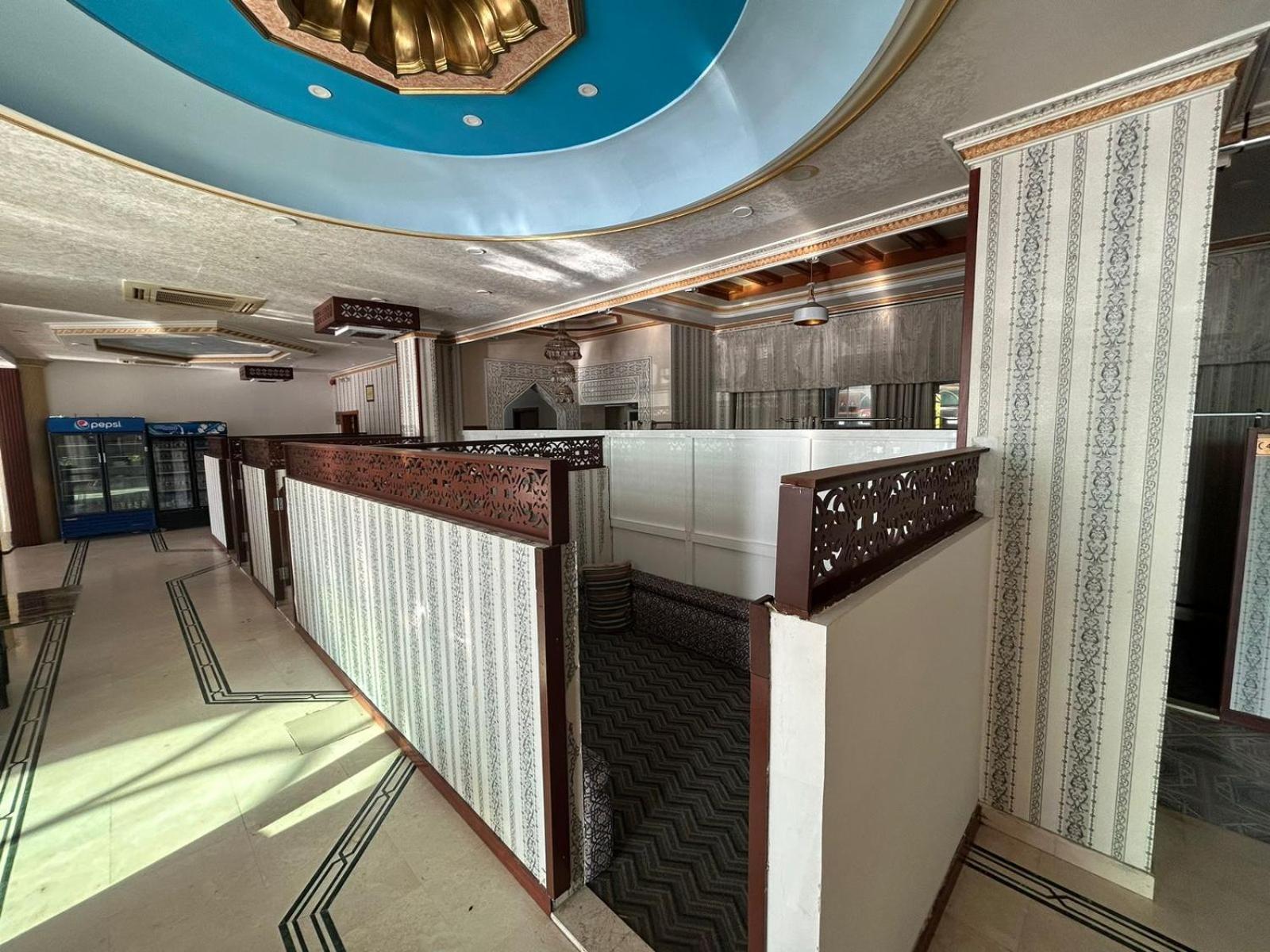 ניזווא Safari Hotel מראה חיצוני תמונה
