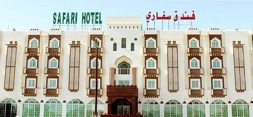 ניזווא Safari Hotel מראה חיצוני תמונה